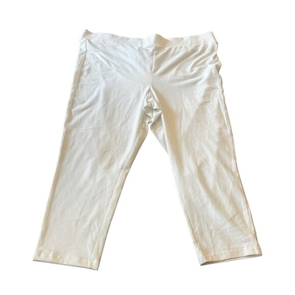 Hue Women's White Plus Size Capri Leggings - Picture 1 of 7